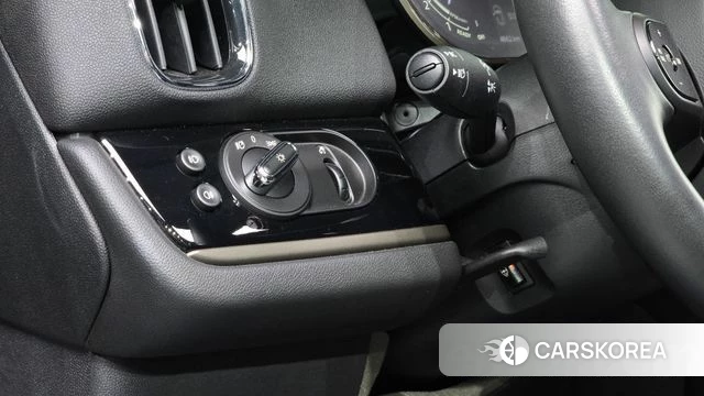 Mini Cooper Countryman 2023 Цвет галактики из Кореи, фото 4