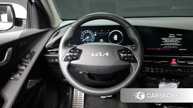 Kia Di Ol Nu Niro 2024 Белый из Кореи, фото 4
