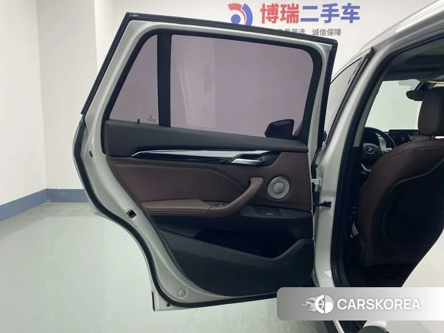 BMW X1 2021 Белый из Китая, фото 4