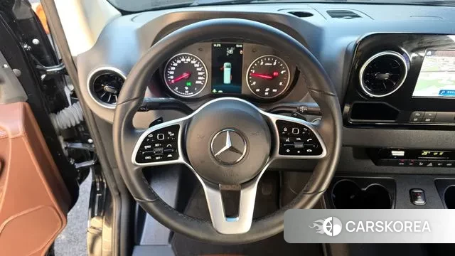 Mercedes-Benz Sprinter 2024 Черный из Кореи, фото 4