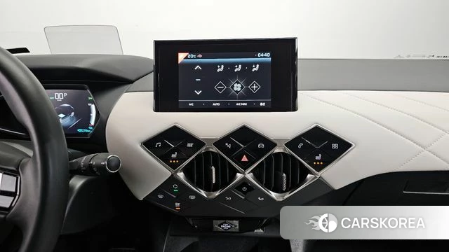 Citroen / DS DS3 Crossback 2022 Цвет галактики из Кореи, фото 4