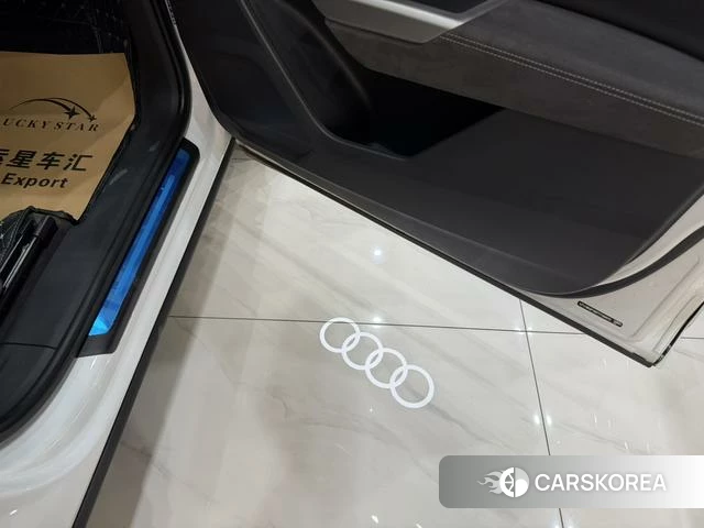 Audi Q3 2023 Белый из Китая, фото 4