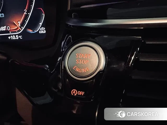 BMW 5 Series (G30) 2023 Серый из Кореи, фото 4