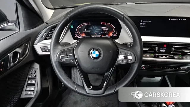 BMW 1 Series (F40) 2020 Черный из Кореи, фото 4