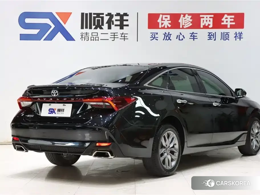 Toyota Avalon 2022 Черный из Китая, фото 4