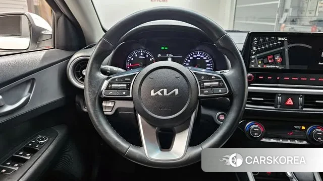 Kia The New K3 2nd generation 2022 Белый из Кореи, фото 4