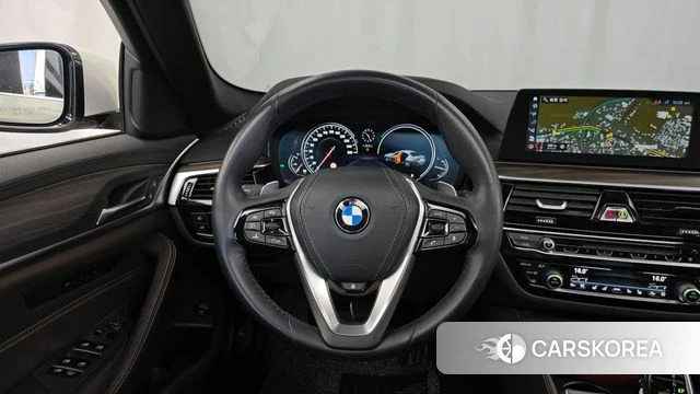 BMW 5 Series (G30) 2018 Белый из Кореи, фото 4