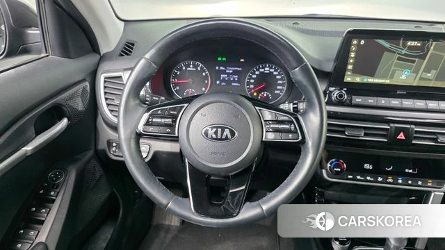 Kia Seltos 2021 Серый из Кореи, фото 4