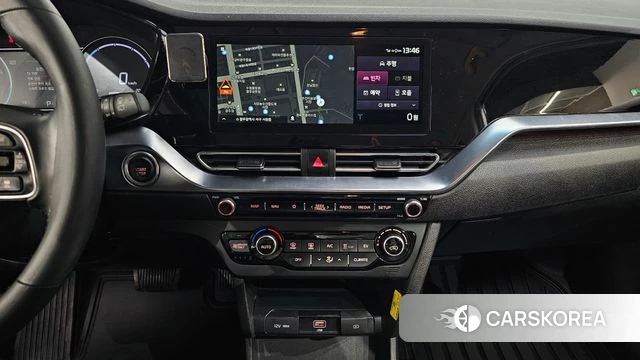 Kia Niro Plus 2022 Серебряный из Кореи, фото 4