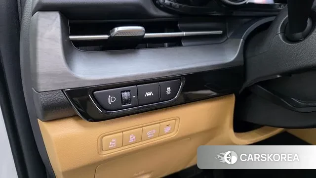 Kia Carnival 4th generation 2023 Белый из Кореи, фото 4