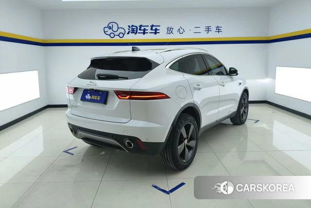 Jaguar E-PACE 2024 Белый из Китая, фото 4