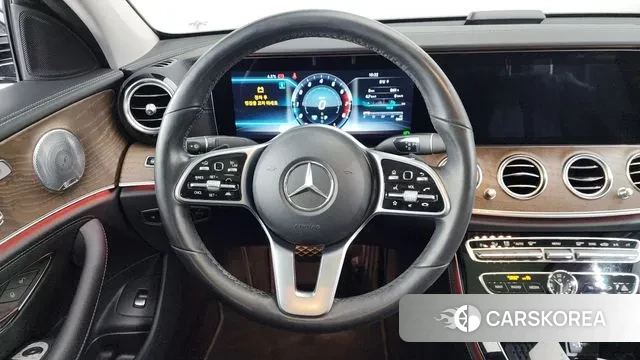 Mercedes-Benz E-Class W213 2019 Черный из Кореи, фото 4