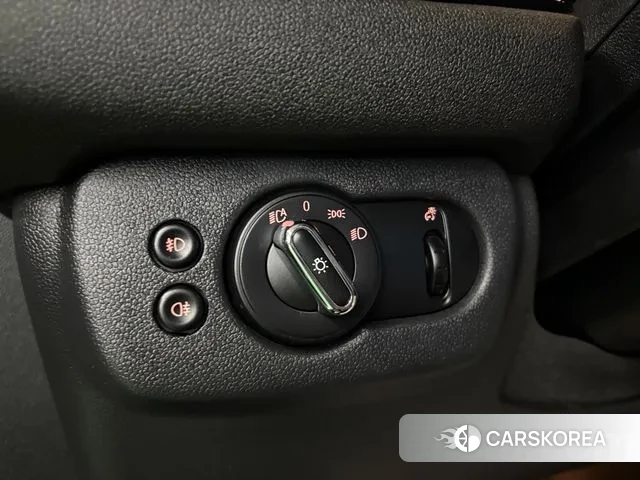 Mini Cooper Clubman 2019 Жемчужный цвет из Кореи, фото 4