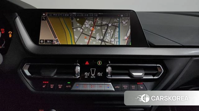 BMW 1 Series (F40) 2023 Белый из Кореи, фото 4