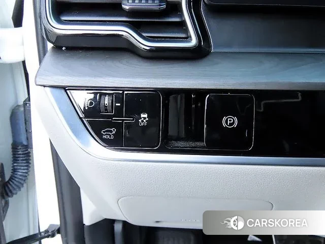 Kia Sportage 5th Generation 2023 Белый из Кореи, фото 4