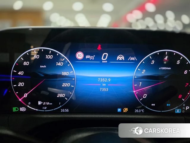 Mercedes-Benz E-Class W214 2025 Белый из Кореи, фото 4