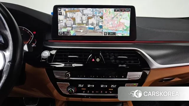 BMW 5 Series (G30) 2022 Белый из Кореи, фото 4