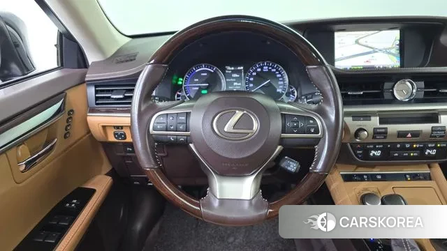 Lexus New ES300h 2018 Черный из Кореи, фото 4