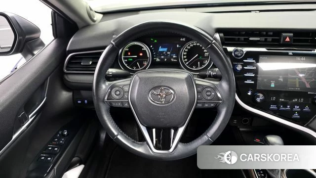 Toyota Camry (XV70) 2019 Коричневый из Кореи, фото 4