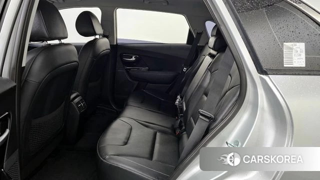 Kia Niro EV 2021 Серебряный из Кореи, фото 4