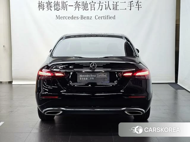 Mercedes-Benz E-class 2023 Черный из Китая, фото 4