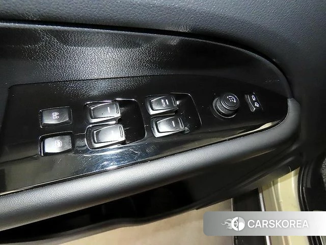 Ssangyong The New Rexton Sport 2025 Жемчужный цвет из Кореи, фото 4