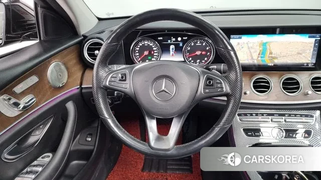 Mercedes-Benz E-Class W213 2018 Черный из Кореи, фото 4