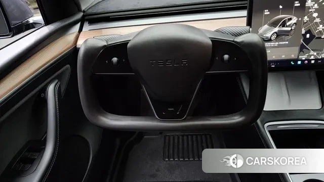 Tesla Model Y 2024 Серый из Кореи, фото 4