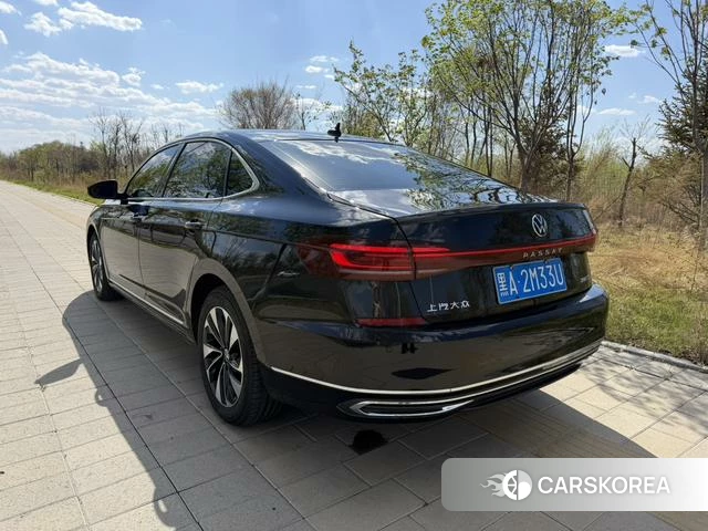 Volkswagen Passat 2022 Черный из Китая, фото 4