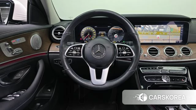 Mercedes-Benz E-Class W213 2019 Белый из Кореи, фото 4
