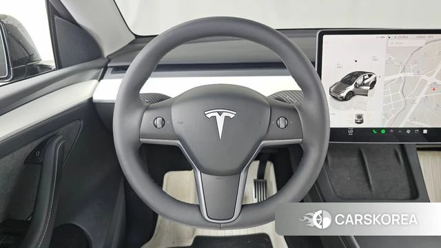Tesla Model Y 2024 Черный из Кореи, фото 4