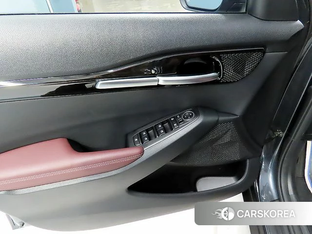 Kia Seltos 2022 Серый из Кореи, фото 4