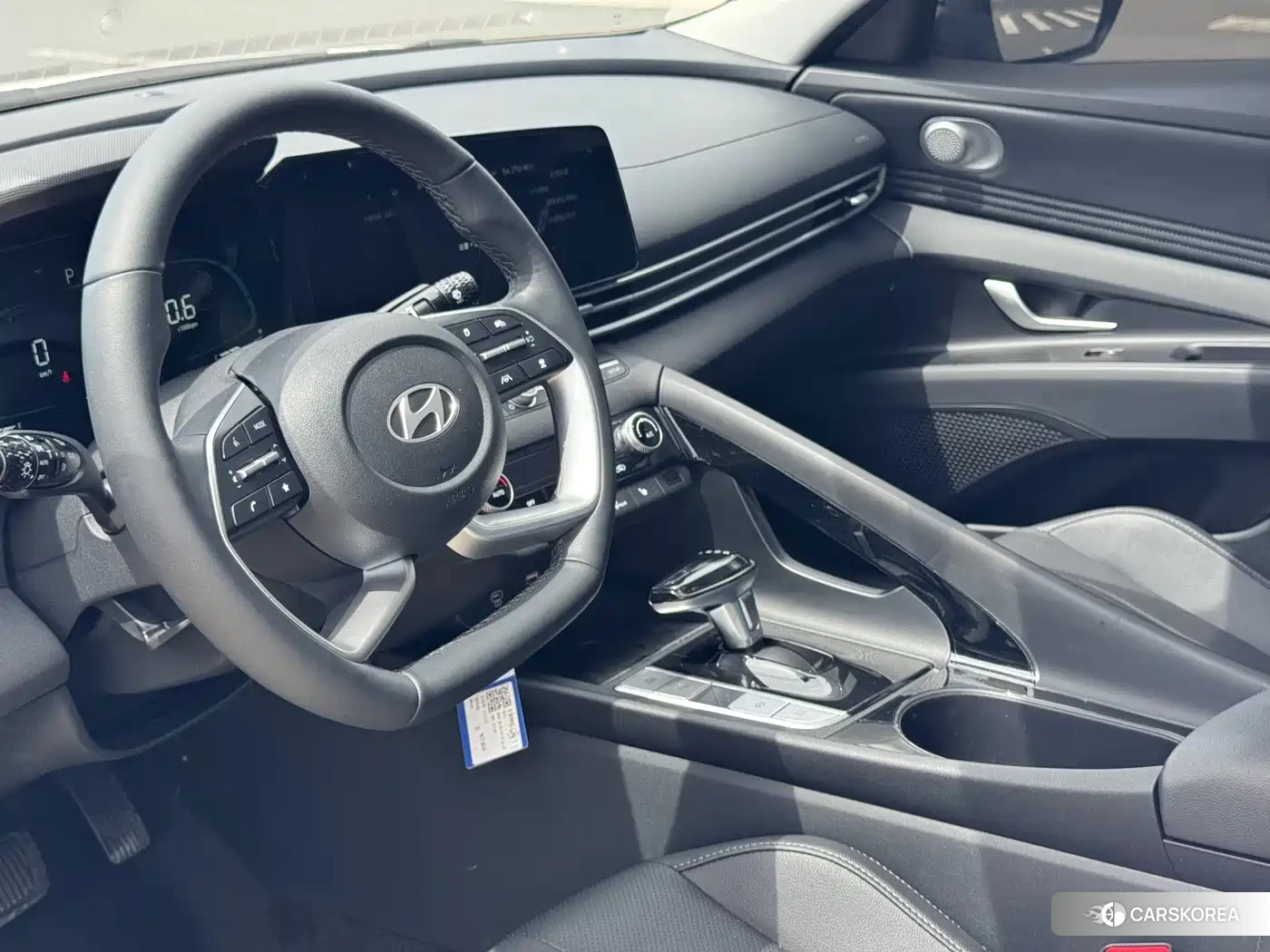 Hyundai Elantra 2023 Белый из Китая, фото 4
