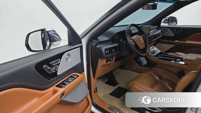 Lincoln Aviator 2nd generation 2020 Белый из Кореи, фото 4