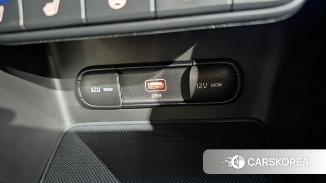 Kia Sportage The Bold 2018 Белый из Кореи, фото 4
