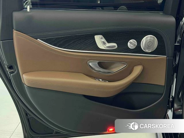 Mercedes-Benz E-class 2019 Черный из Китая, фото 4