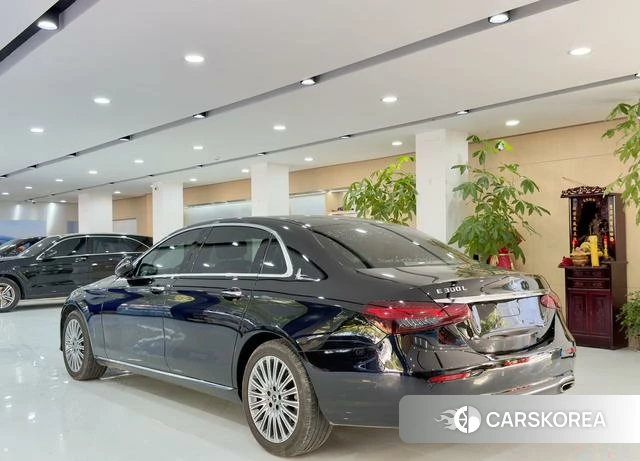 Mercedes-Benz E-class 2022 Черный из Китая, фото 4