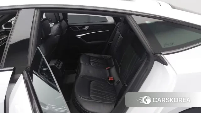 Audi A7 (4K) 2021 Белый из Кореи, фото 4