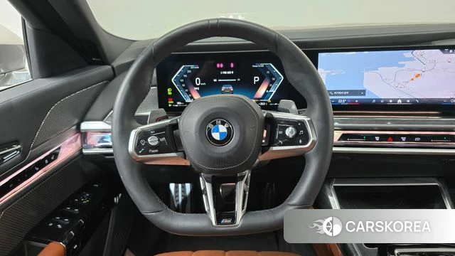 BMW 7 Series (G70) 2024 Серебристо-серый из Кореи, фото 4