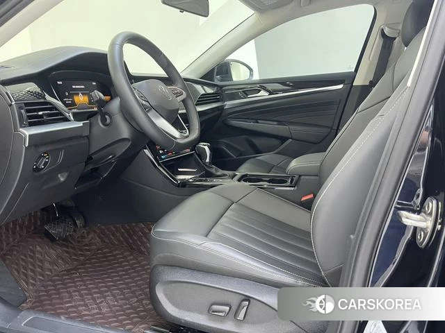 Volkswagen Passat 2022 Черный из Китая, фото 4