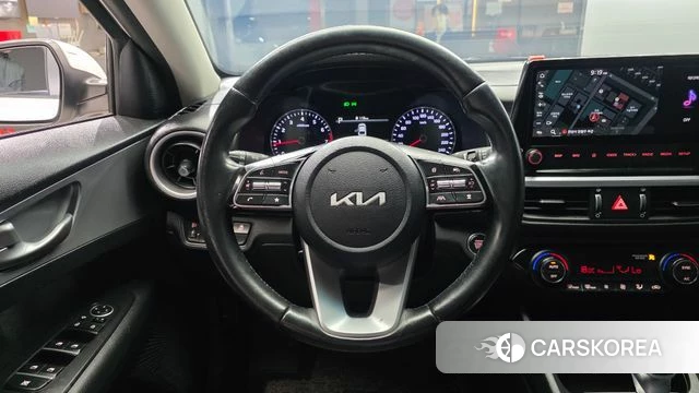 Kia The New K3 2nd generation 2021 Белый из Кореи, фото 4