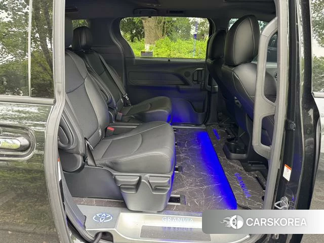 Toyota Grevia 2026 Черный из Китая, фото 4