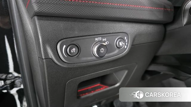 Chevrolet (GM Daewoo) The New Trail Blazer 2023 Черный из Кореи, фото 4
