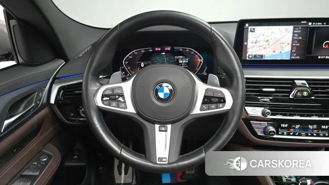 BMW 6 Series GT (G32) 2022 Серебристо-серый из Кореи, фото 4