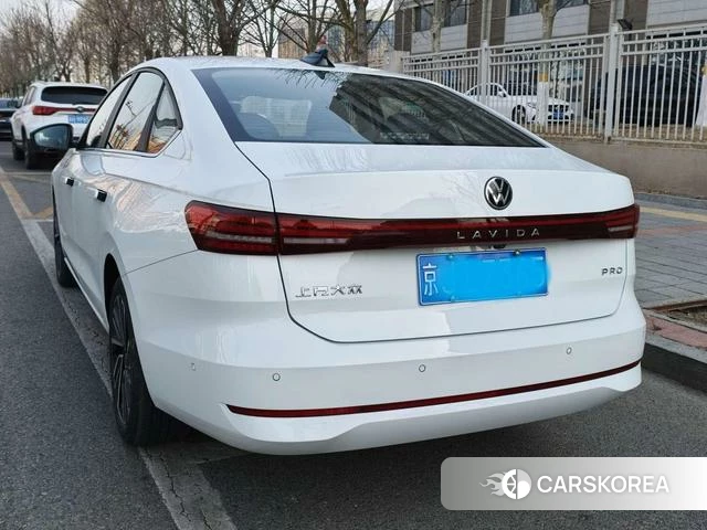 Volkswagen Lavida 2025 Белый из Китая, фото 4