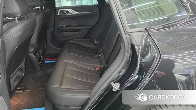 BMW i4 2024 Черный из Кореи, фото 4