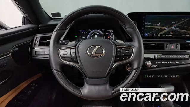 Lexus ES300h 7th generation 2023 Черный из Кореи, фото 4