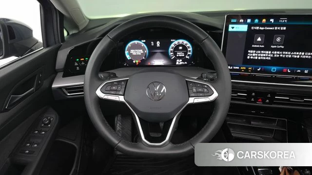 Volkswagen Golf 8th Generation 2025 Серый из Кореи, фото 4