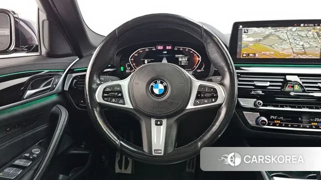 BMW 5 Series (G30) 2020 Черный из Кореи, фото 4