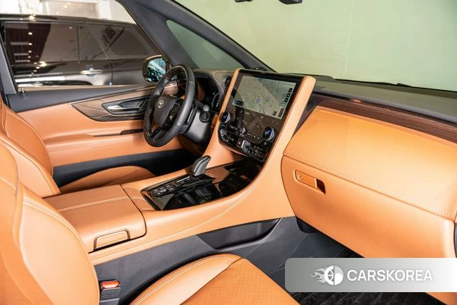 Toyota Elfa 2024 Белый из Китая, фото 4